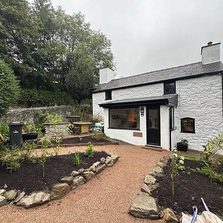 Вилла Maengwynedd, Llanrhaeadr Ym Mochnant Озуэстри Экстерьер фото